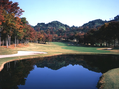 下秋間カントリークラブ